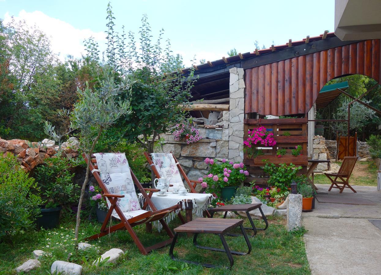 Mirta Family Farm * Budva